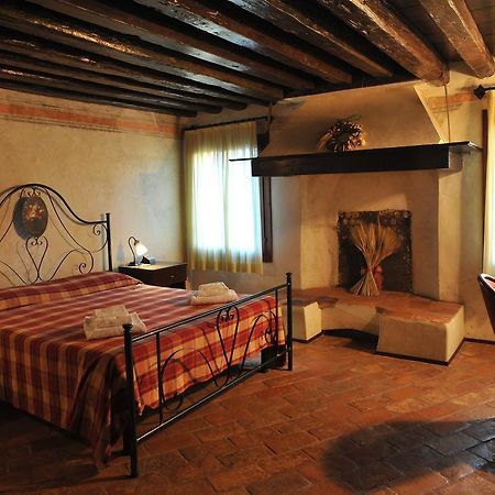Hotel La Corte Correzzola Екстериор снимка