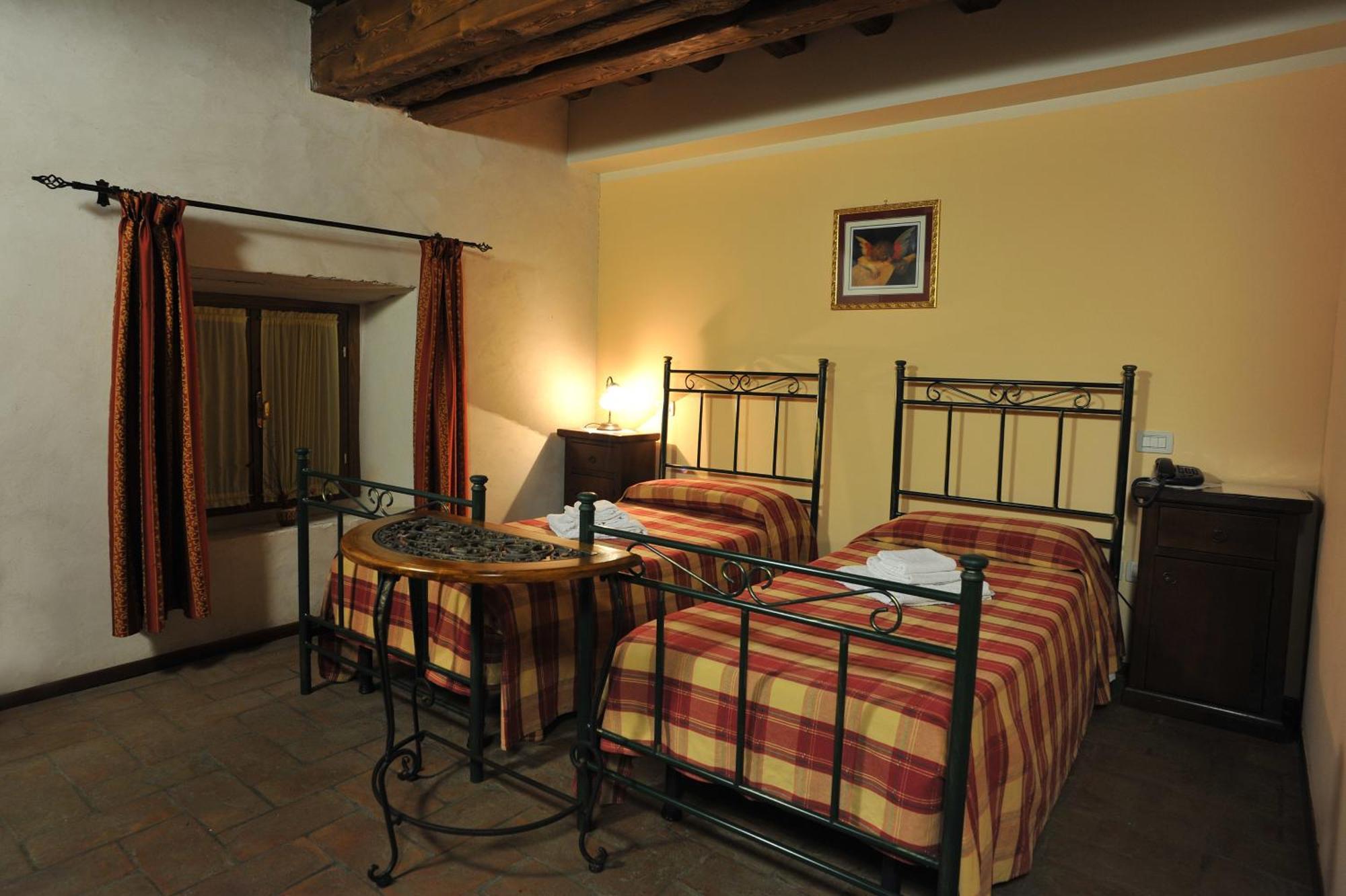 Hotel La Corte Correzzola Стая снимка