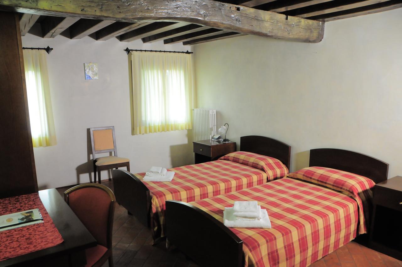 Hotel La Corte Correzzola Екстериор снимка
